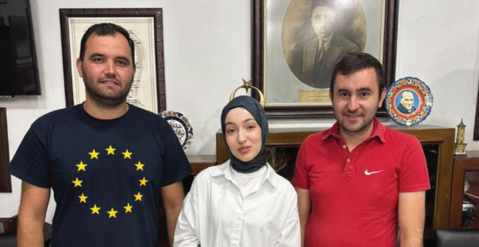 İskeçe Türk Birliği Gençlik Kolu’ndan Anlamlı Veda Gecesi